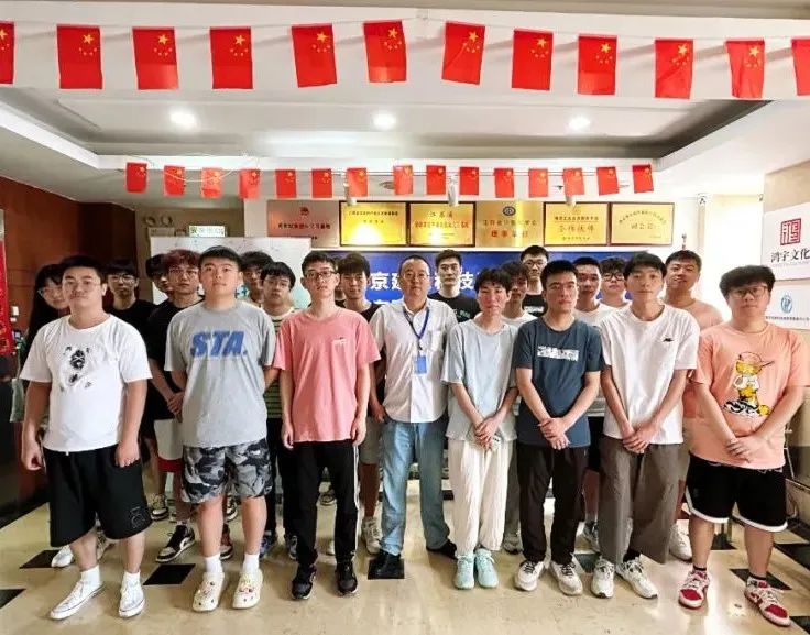 近期結班留影 | 百尺竿頭，更進一步，加